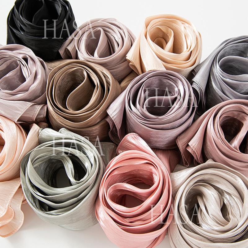 HA6479 A Simple Silk Scarf with A Mellow Color and A Light and Drapey Design