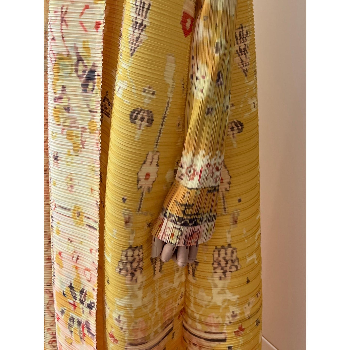 HS5843 Retro Warm Yellow Floral Textured Open-front Long Coat