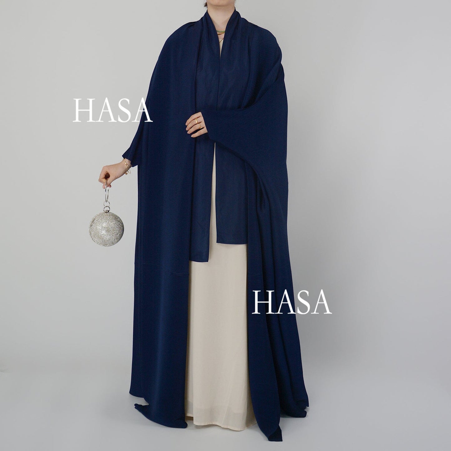 HASA HA1245 عباءة عصرية فضفاضة بتفاصيل رقع مطوية