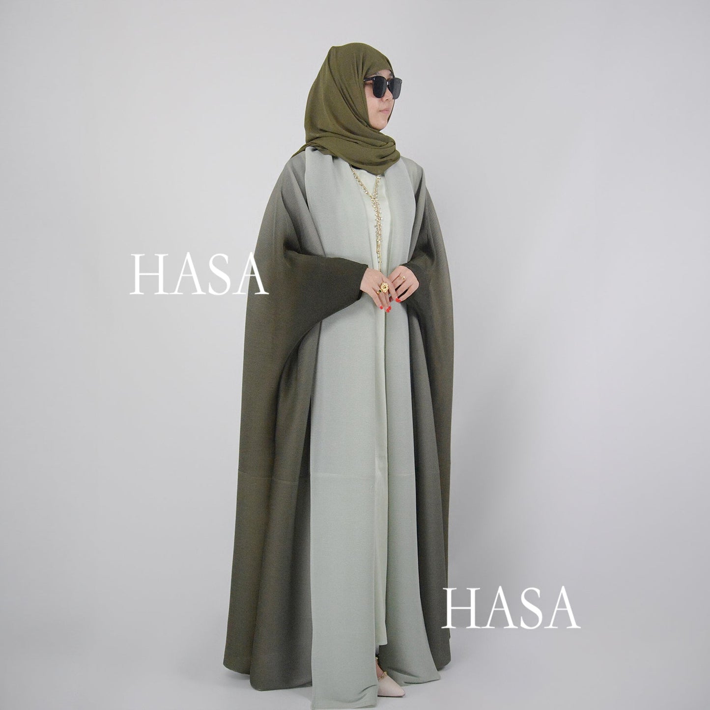 HAYA SHOP 1245 Ombré Abaya Loose Fashion Robe with Pleated Patchwork Detailing