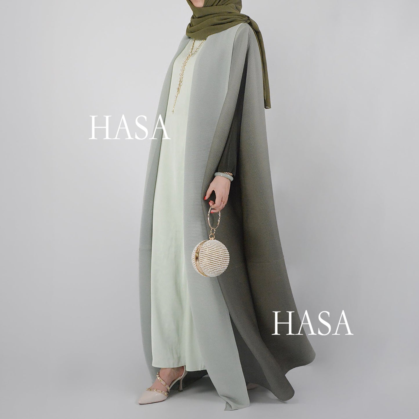 HAYA SHOP 1245 Ombré Abaya Loose Fashion Robe with Pleated Patchwork Detailing