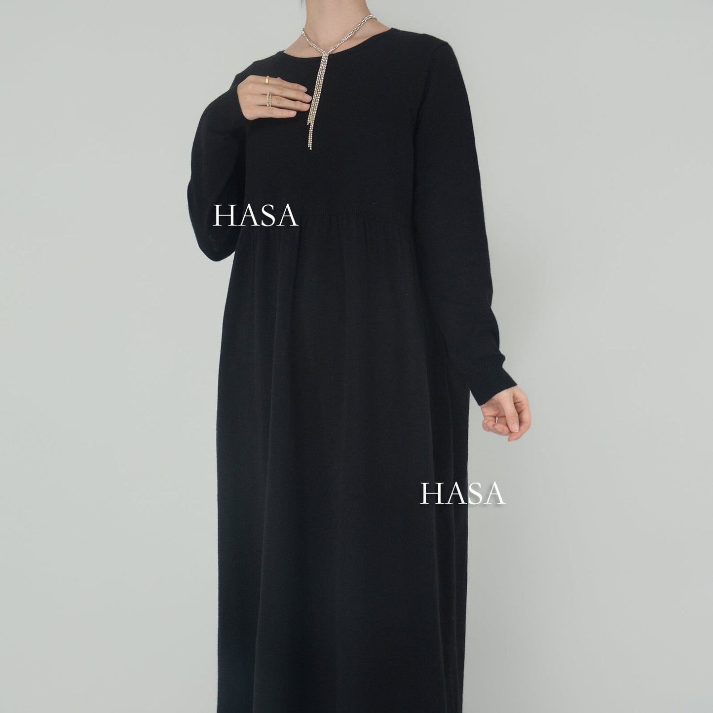 HAYA0116 Solid colour knitted long dress in Loose fitting waist