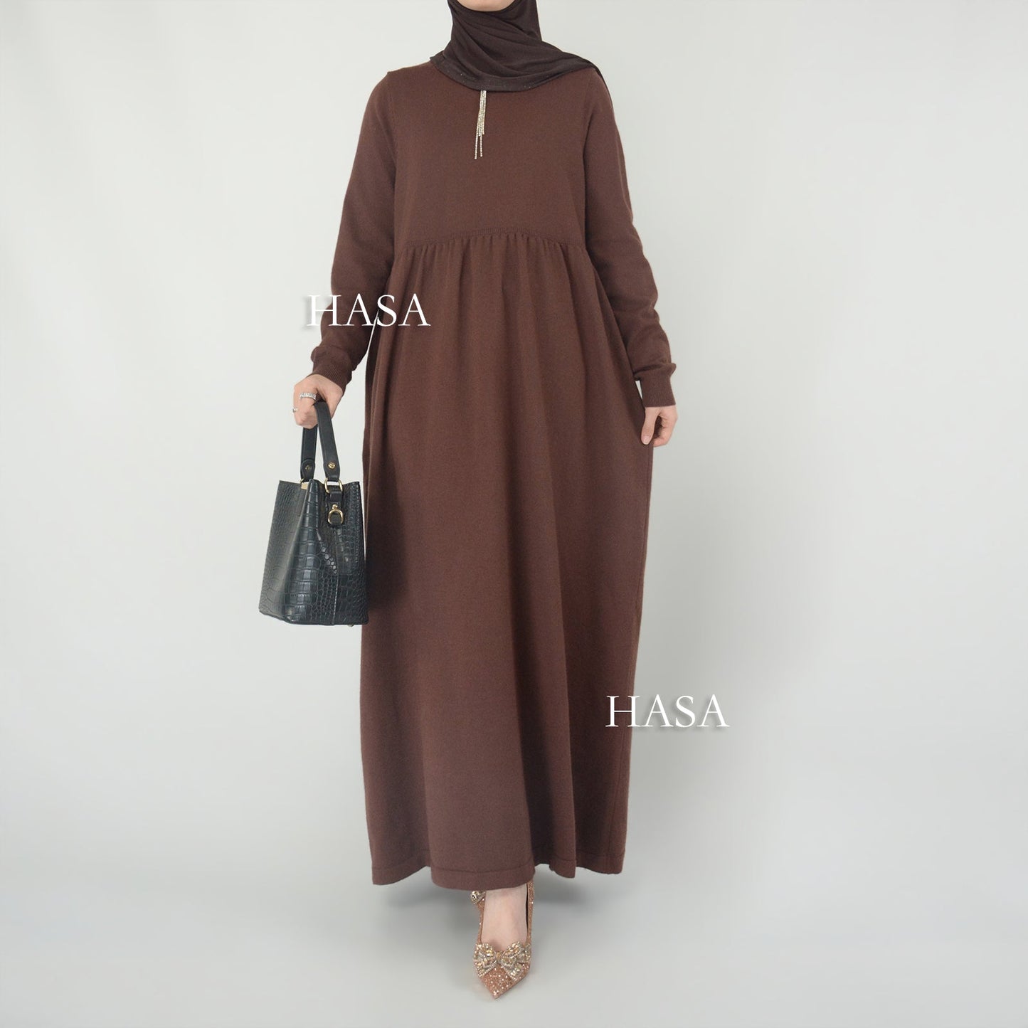 HAYA0116 Solid colour knitted long dress in Loose fitting waist