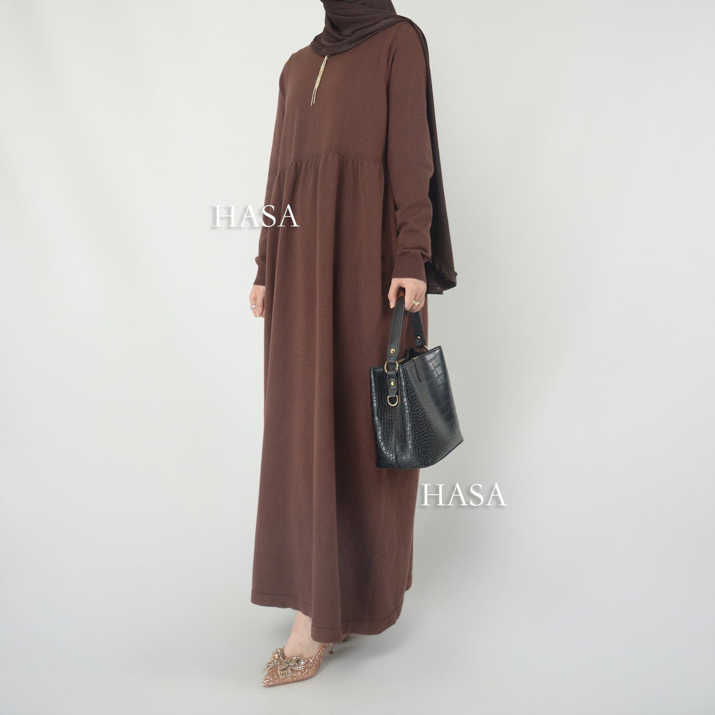 HAYA0116 Solid colour knitted long dress in Loose fitting waist