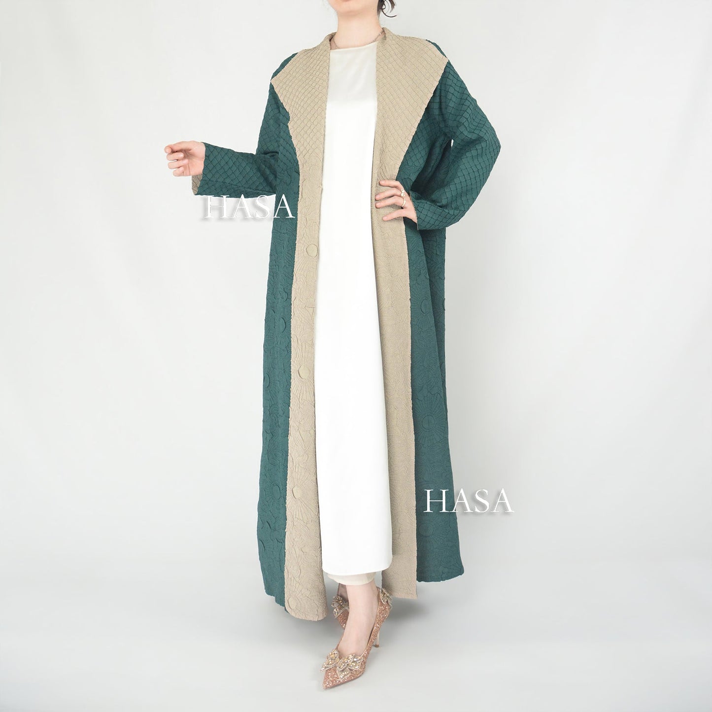 HS6702 Midnight Elegance Navy Abaya with Contrast Collar