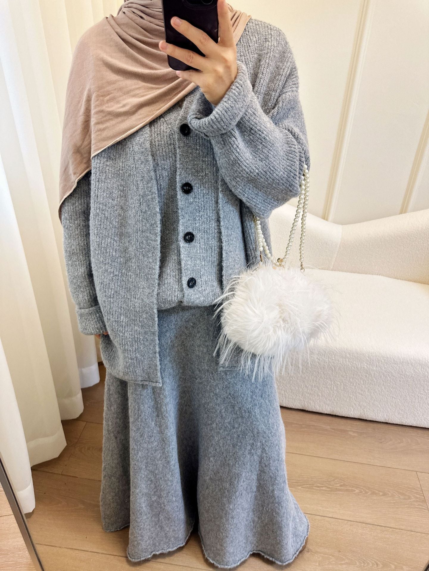 HA6596 Autumn and winter thickened knitted three-piece suit (excluding headscarf) vest + cardigan + skirt
