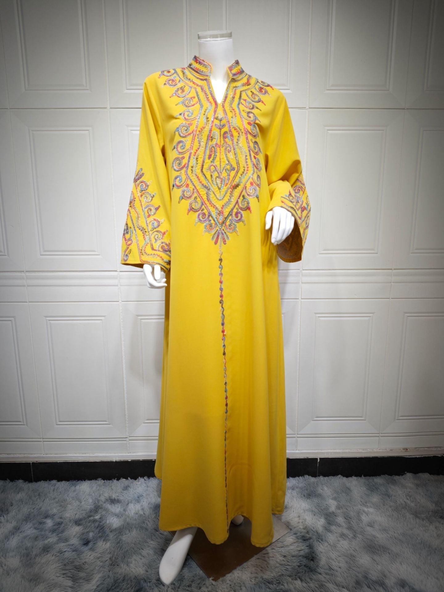 HA6669 Pullover Embroidered Robe Dress with Simple Long Sleeves