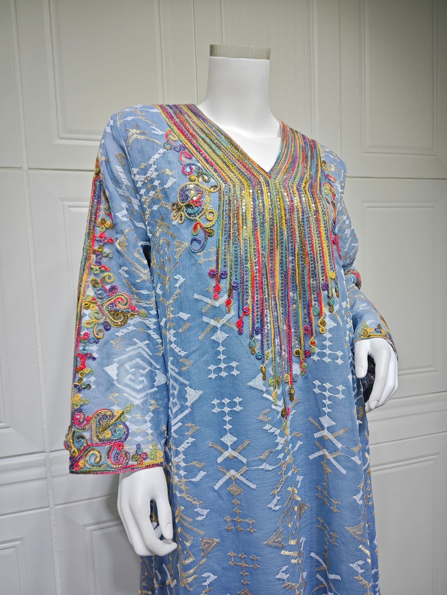 HA6658 Appliqué Patchwork Robe Dress: Lightweight Mesh Combined with Delicate Patterns