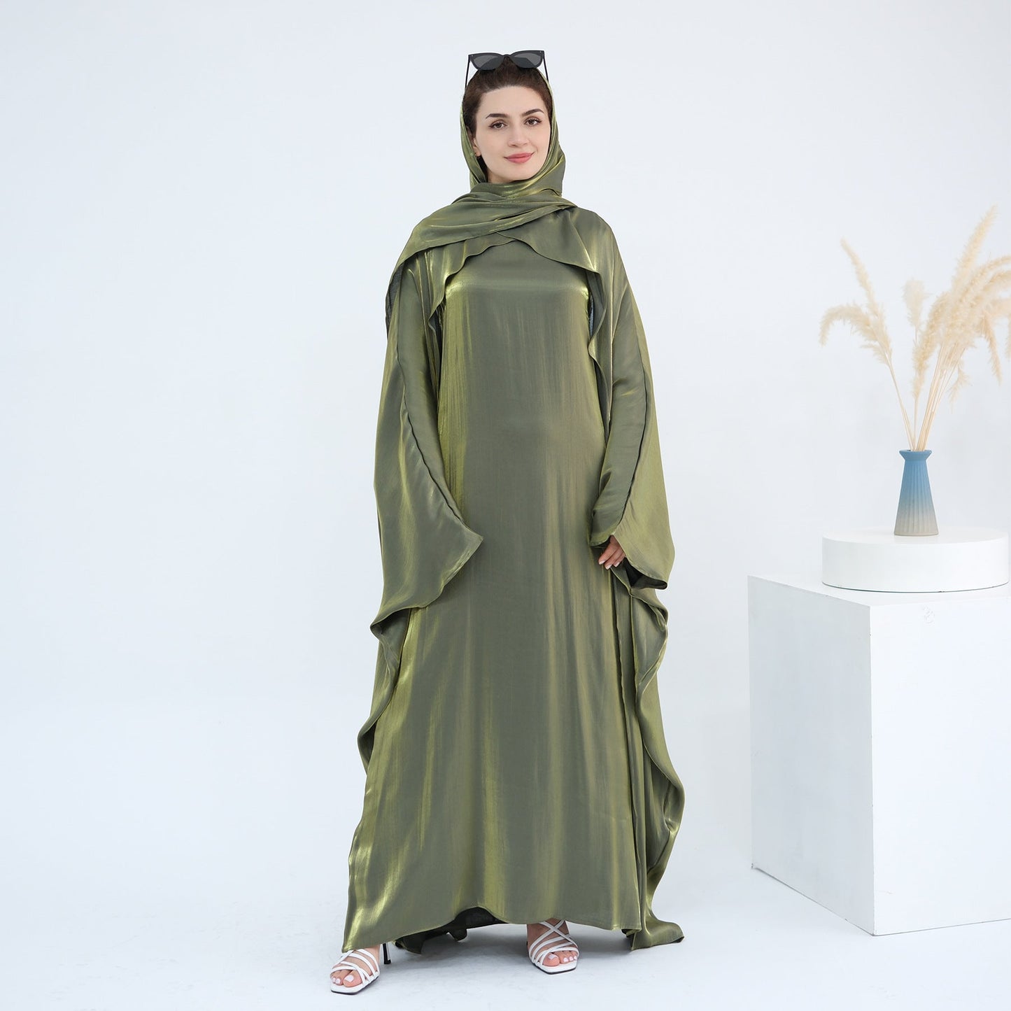 HA6584 Solid Color Beaded Loose Elegant Robe Dress