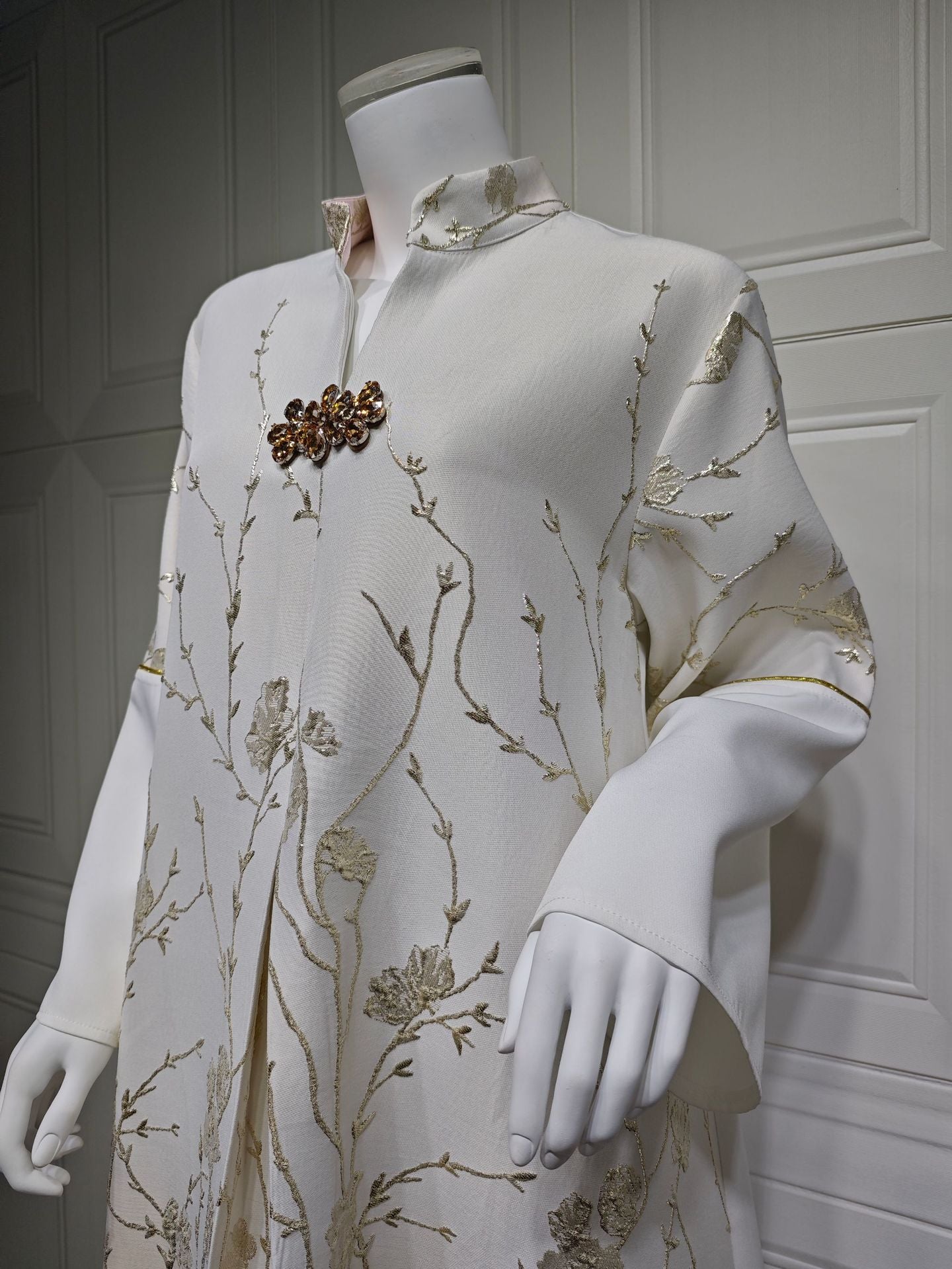 HA6645 Jacquard Embroidered Gradient Robe with Elegant Layered Design