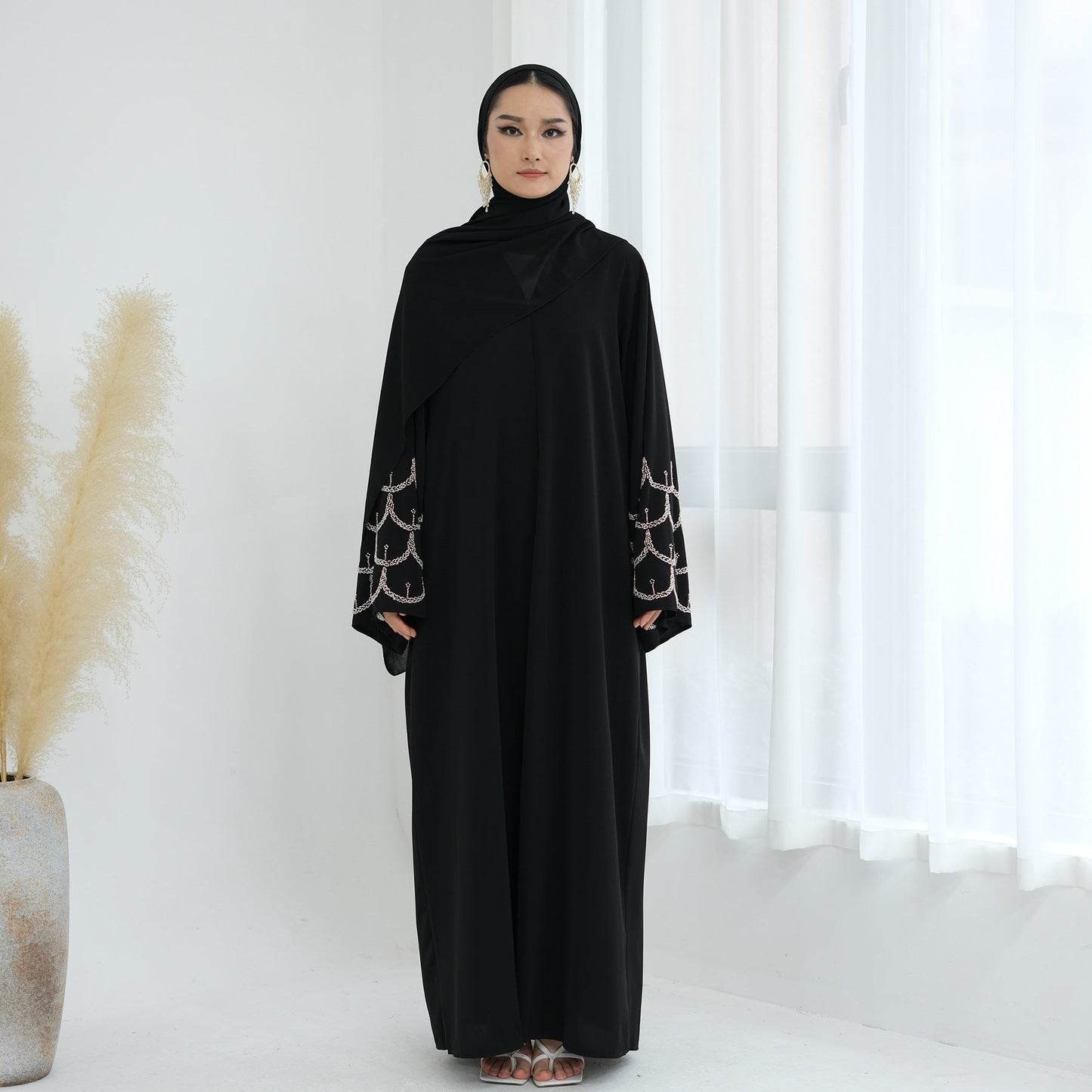 HA6608 Solid Color Hand-beaded Long Cardigan (headscarf Not Included)