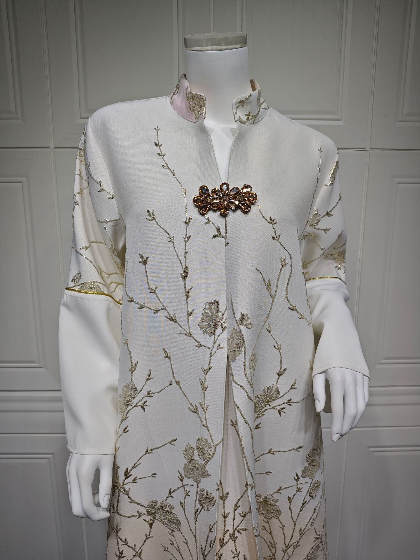 HA6645 Jacquard Embroidered Gradient Robe with Elegant Layered Design