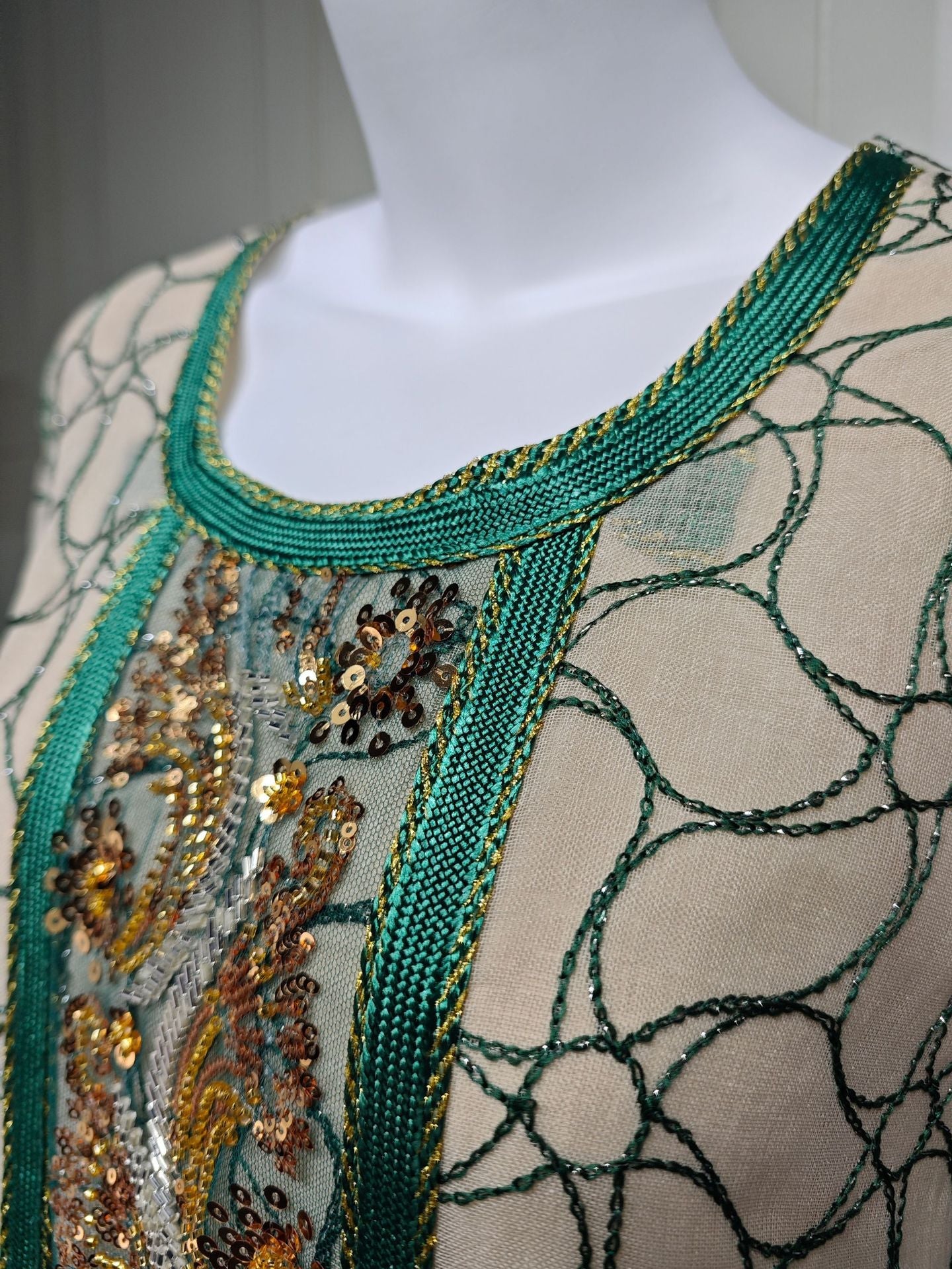 HA6668 A Simple and Elegant Long Dress Adorned with Mesh Embroidery.