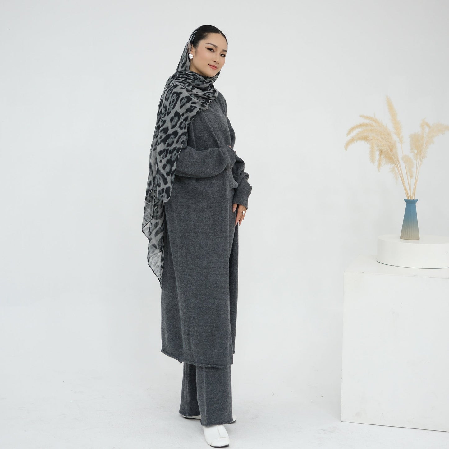 HA6603 Thickened knitted three-piece long coat set (with optional headscarf)