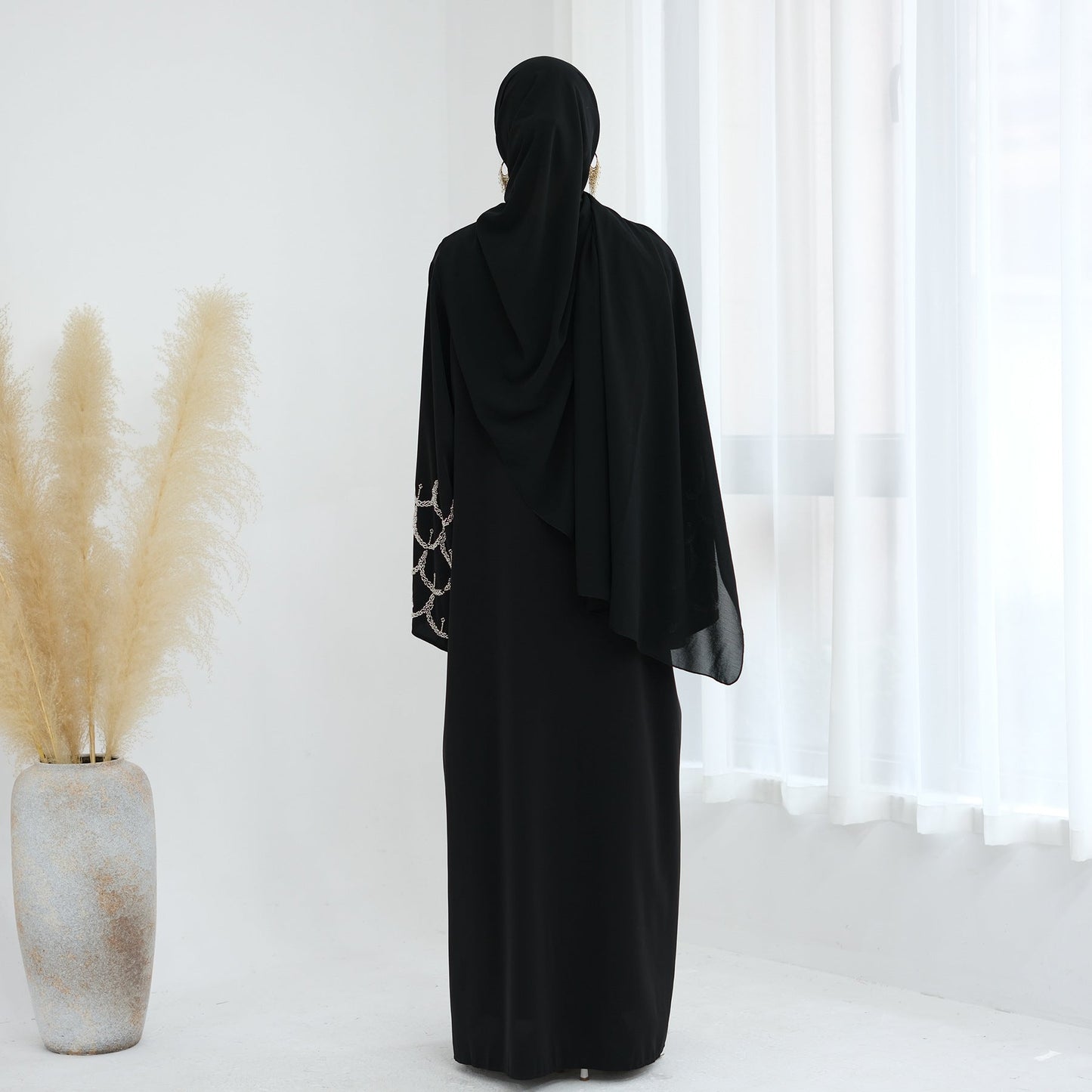 HA6608 Solid Color Hand-beaded Long Cardigan (headscarf Not Included)