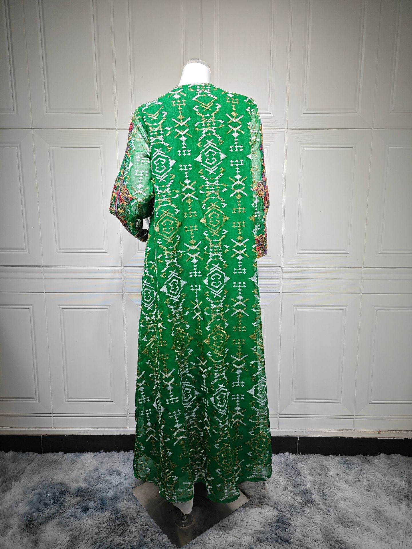 HA6658 Appliqué Patchwork Robe Dress: Lightweight Mesh Combined with Delicate Patterns