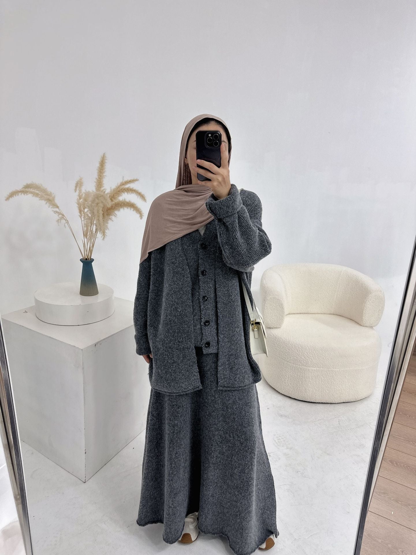 HA6596 Autumn and winter thickened knitted three-piece suit (excluding headscarf) vest + cardigan + skirt