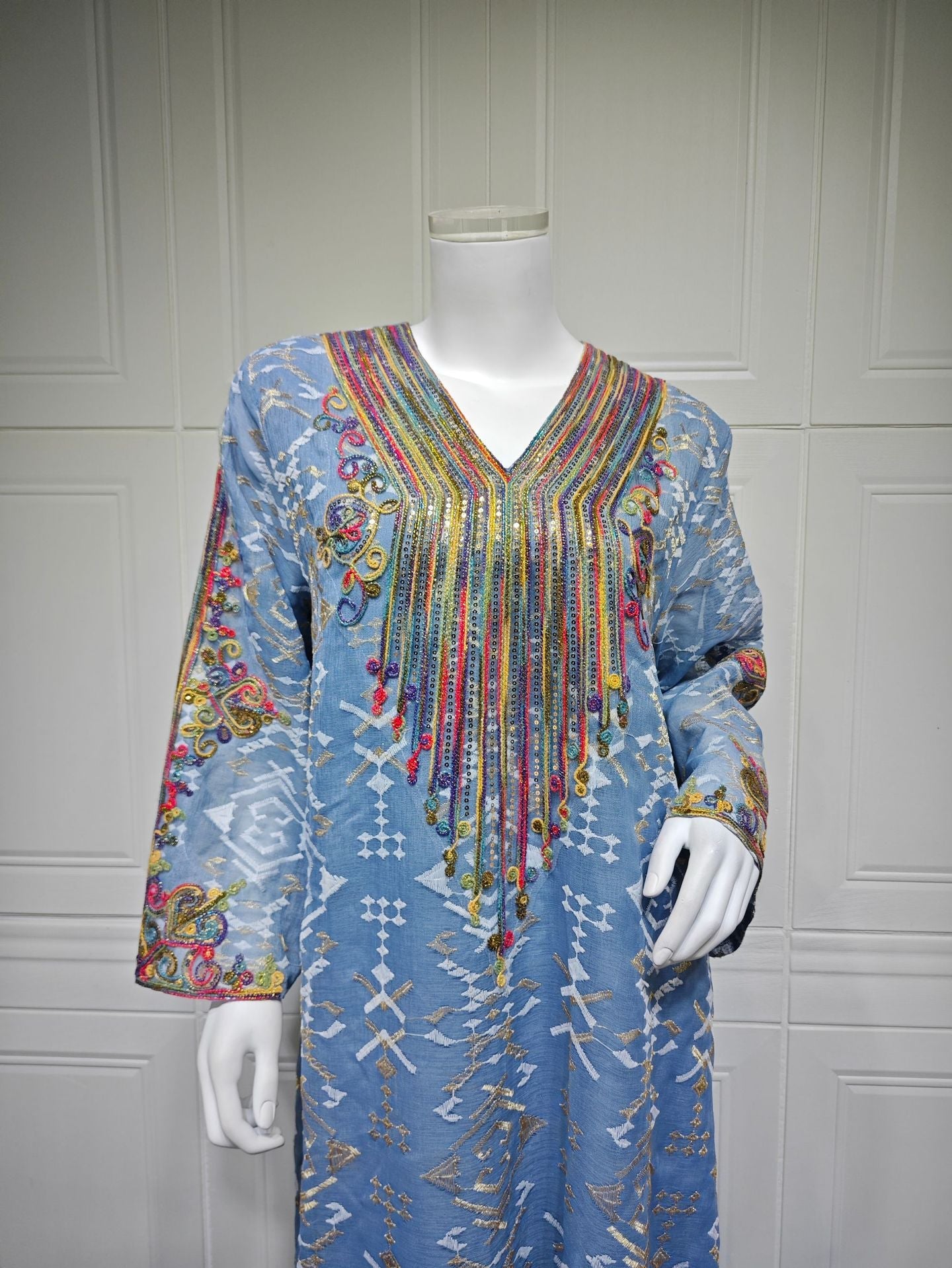 HA6658 Appliqué Patchwork Robe Dress: Lightweight Mesh Combined with Delicate Patterns