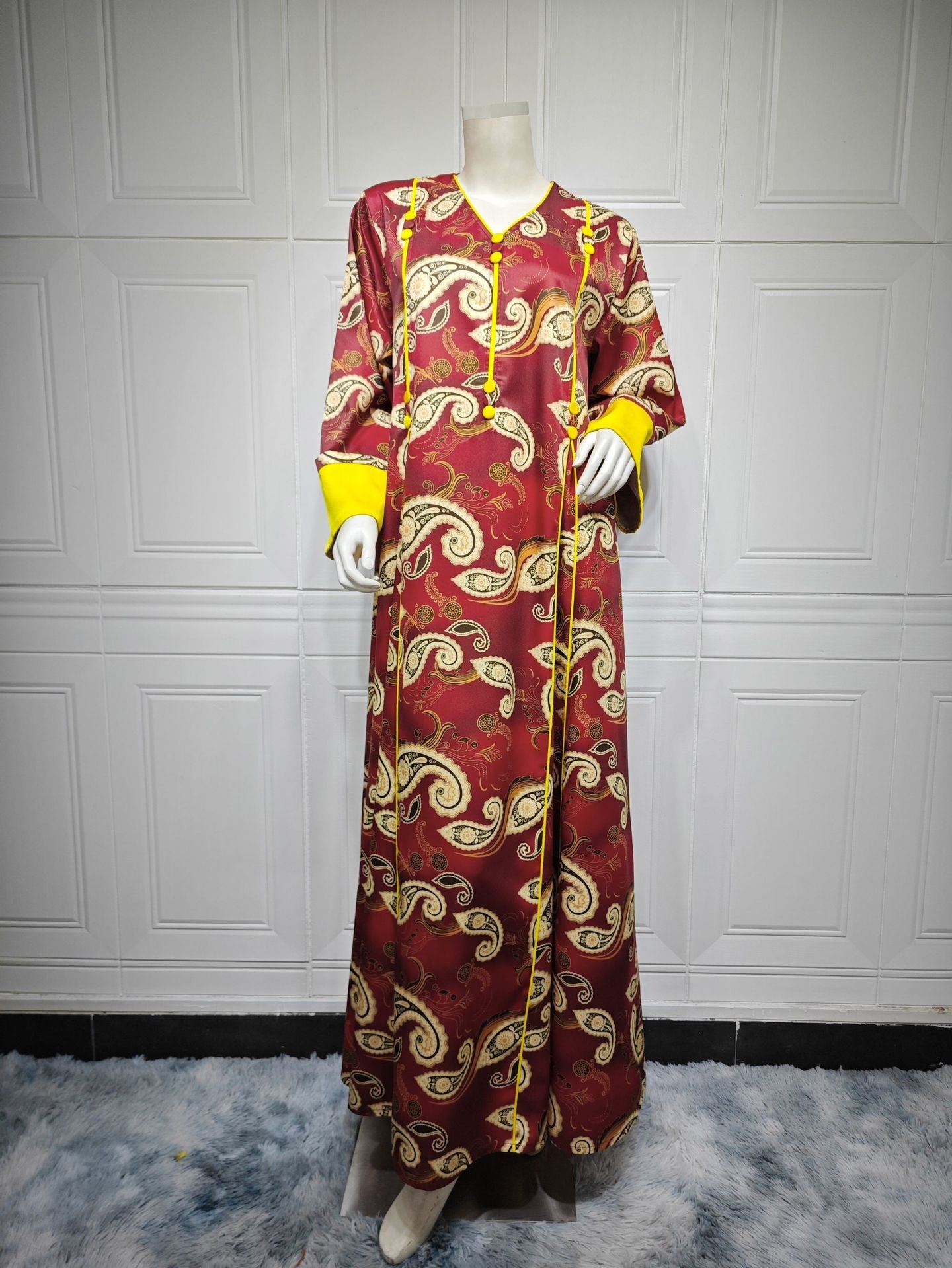 HA6647 Mesh-paneled embroidered robe; elegant three-dimensional embroidered dress