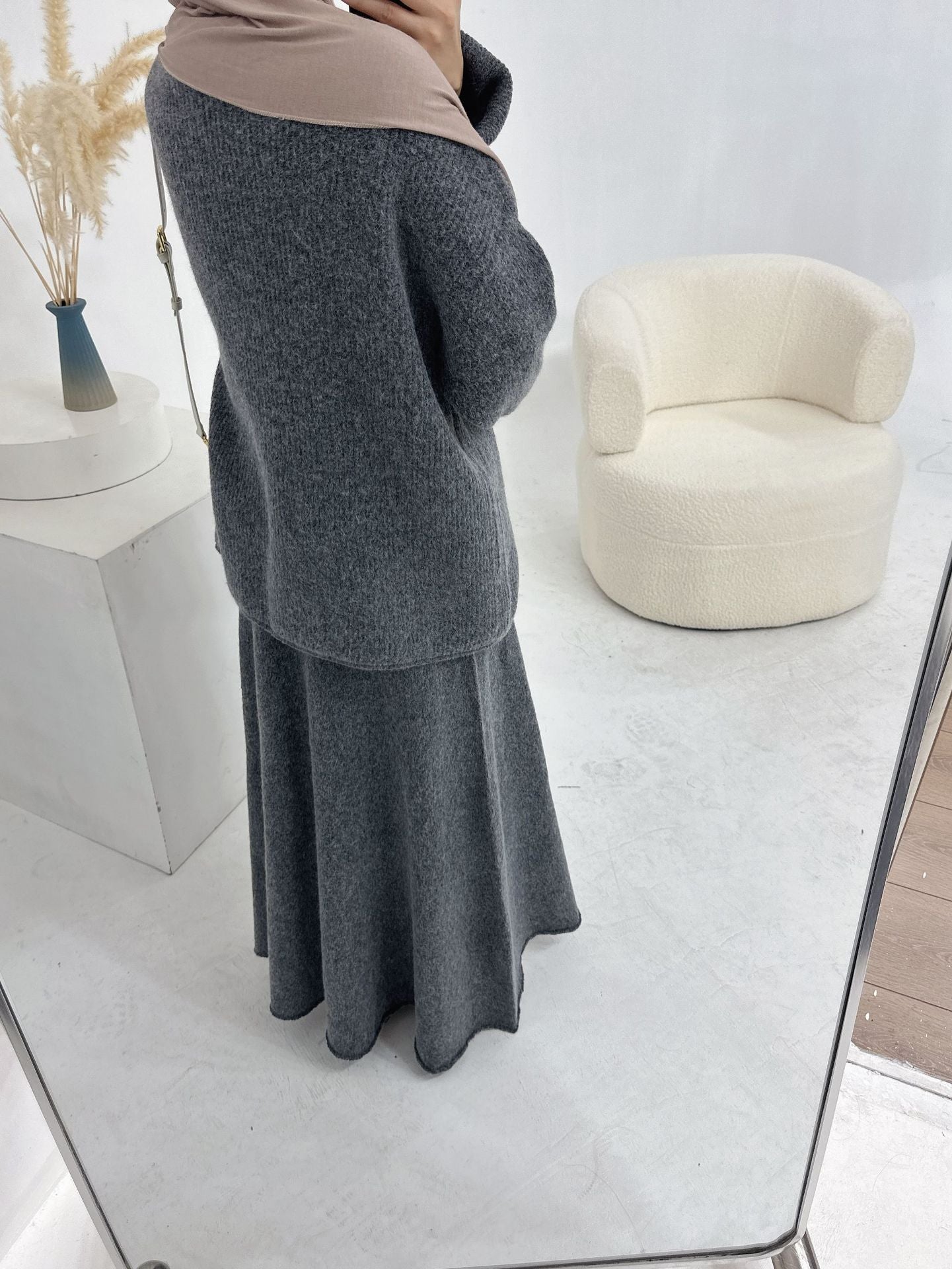HA6596 Autumn and winter thickened knitted three-piece suit (excluding headscarf) vest + cardigan + skirt