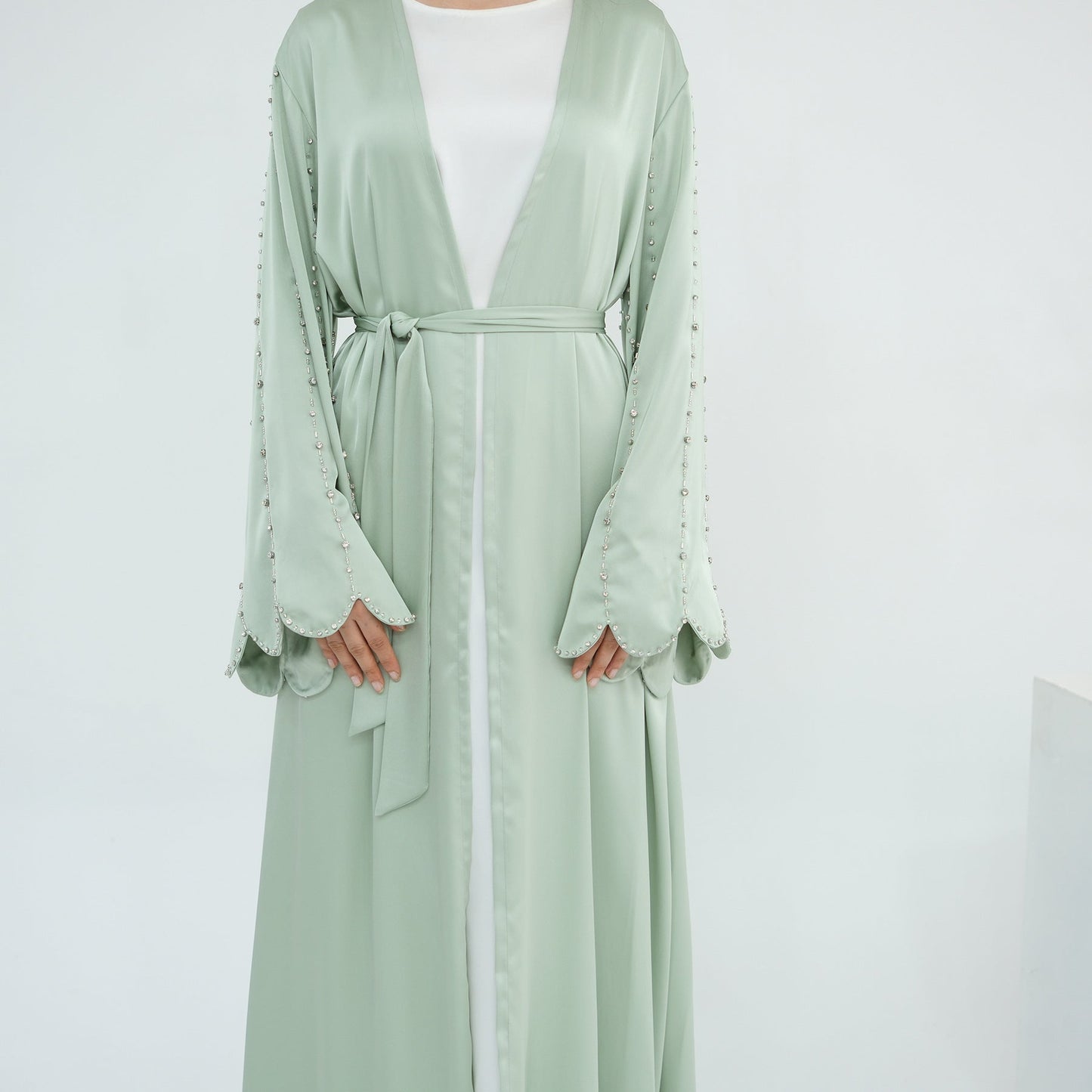 HA6602 Fully hand-beaded long cardigan jacket (headscarf not included)