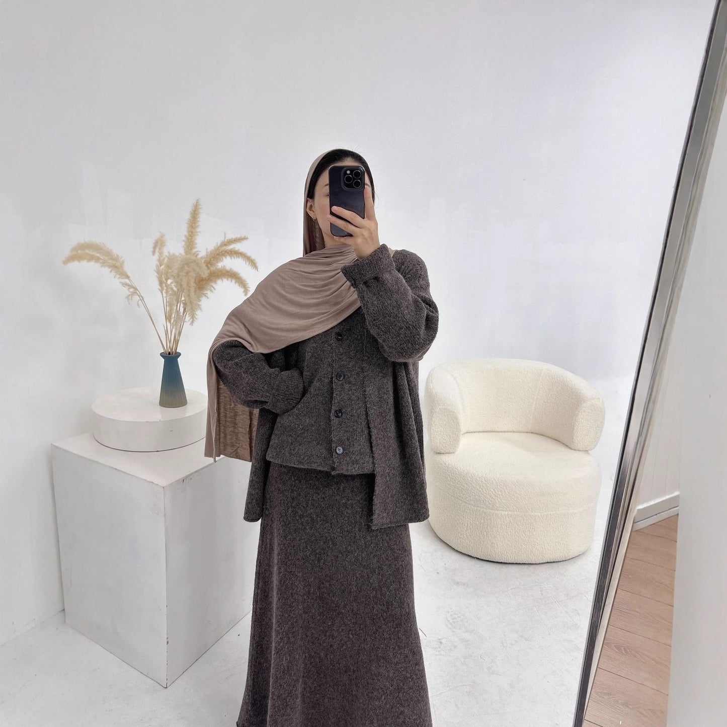 HA6596 Autumn and winter thickened knitted three-piece suit (excluding headscarf) vest + cardigan + skirt