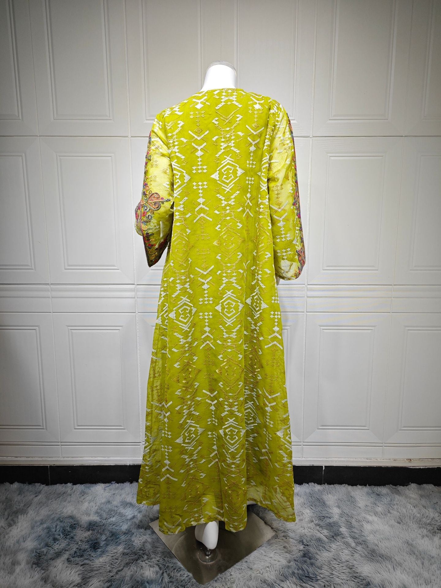 HA6658 Appliqué Patchwork Robe Dress: Lightweight Mesh Combined with Delicate Patterns