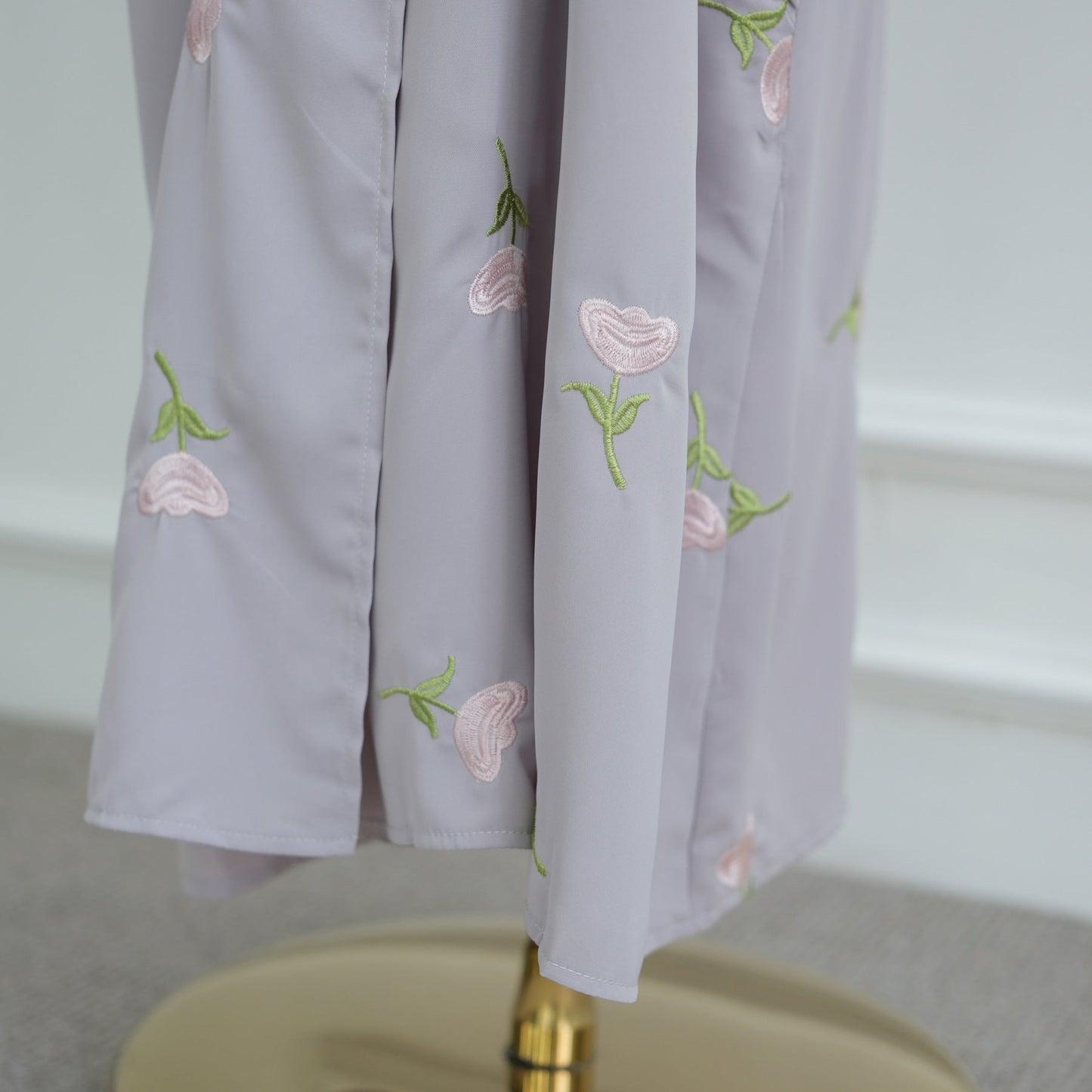 HA6631 Long cardigan with floral embroidery (headscarf optional)