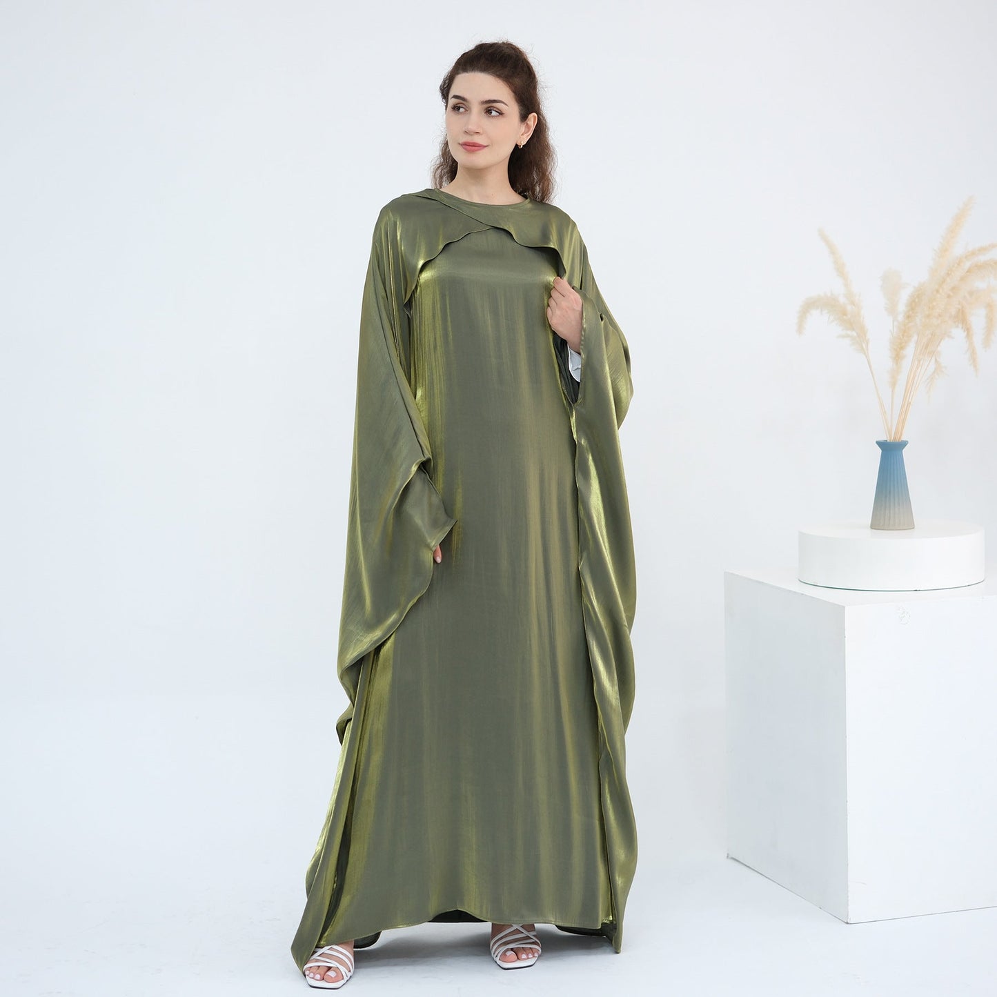 HA6584 Solid Color Beaded Loose Elegant Robe Dress