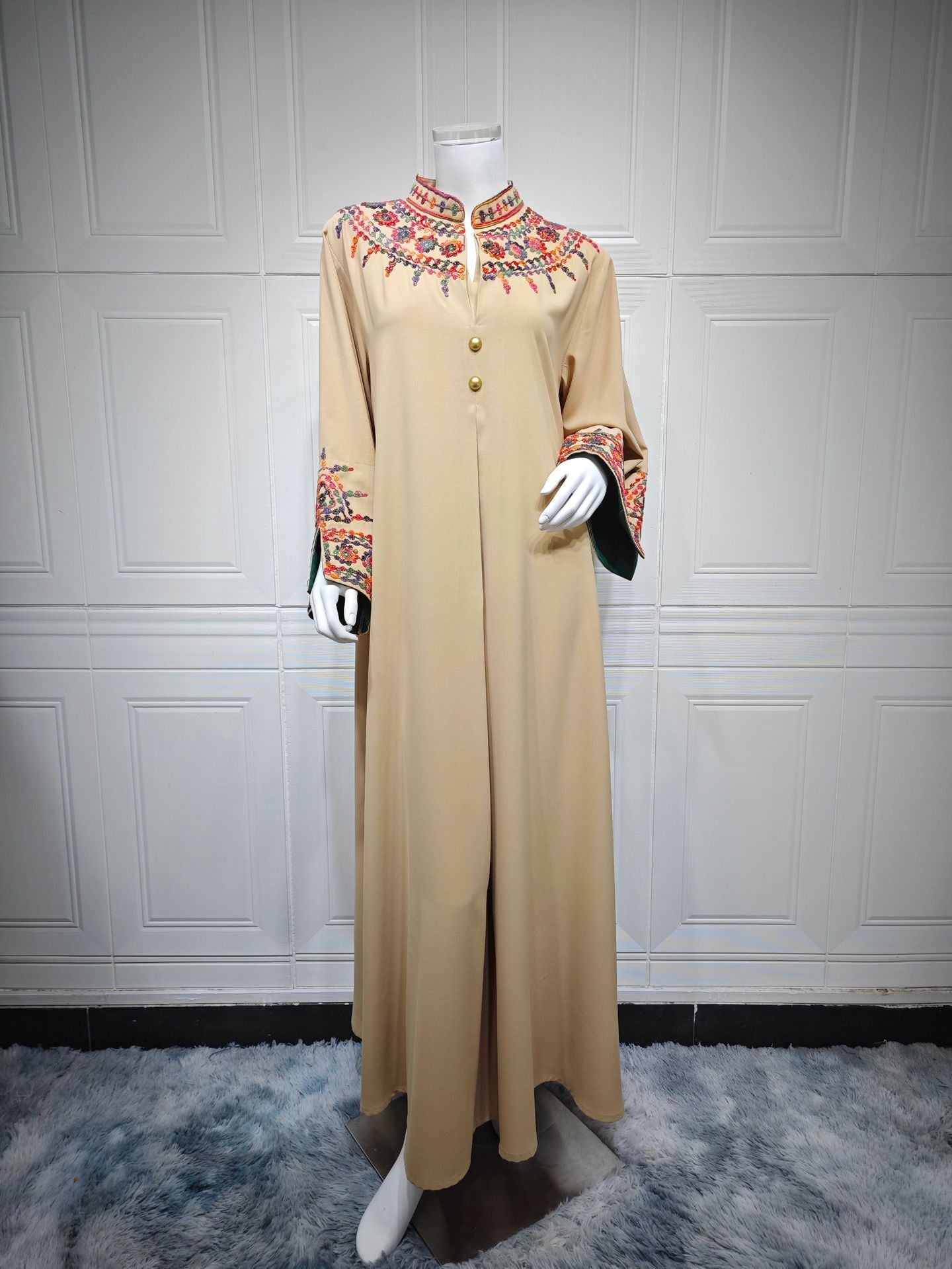 HA6655 Embroidered loose-fitting long dress | Soft drape and delicate cuff design