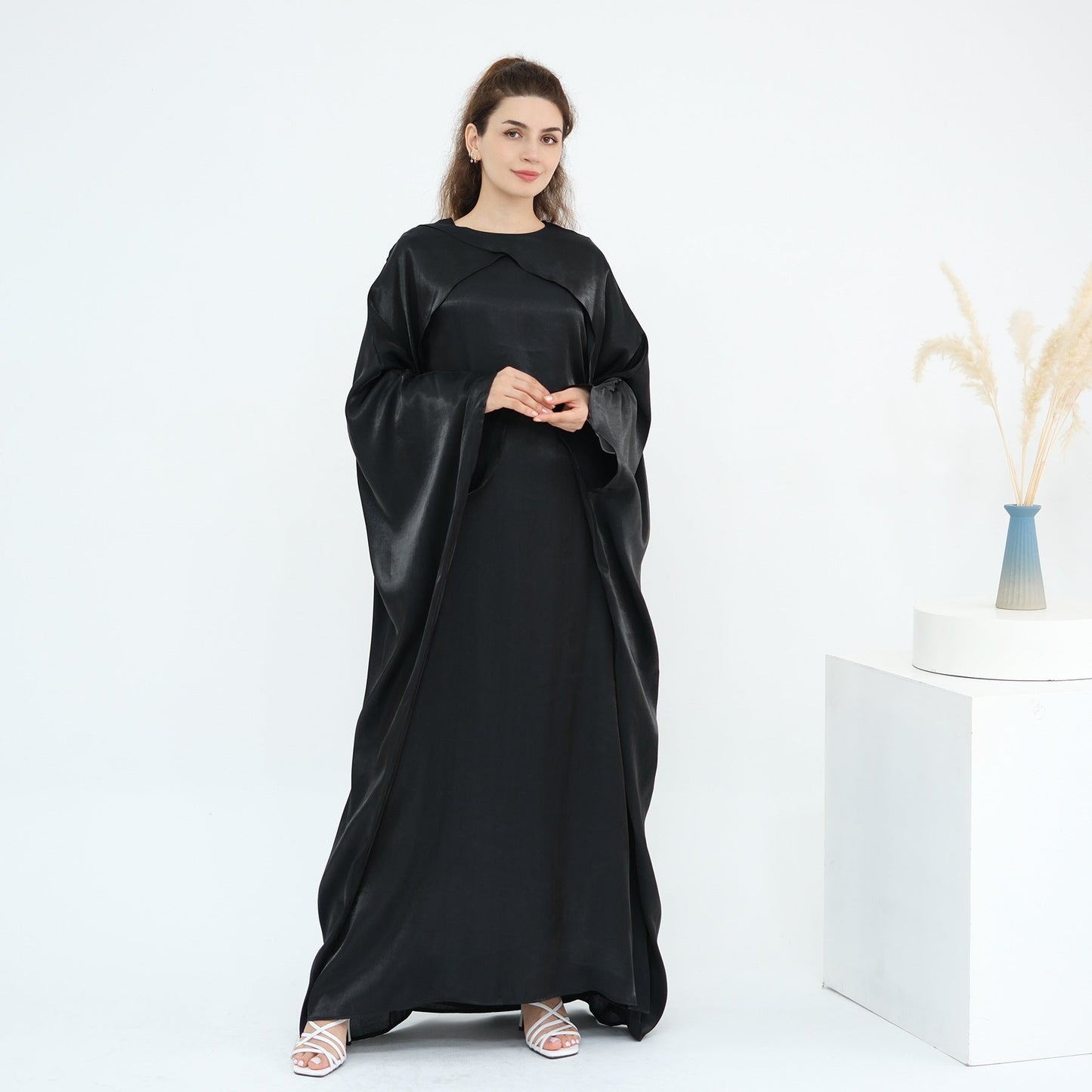 HA6584 Solid Color Beaded Loose Elegant Robe Dress