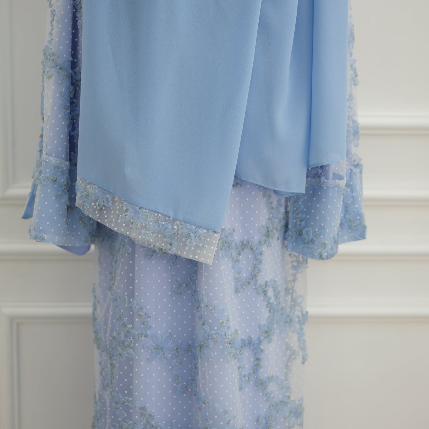 HA6622 3D flower mesh cardigan (optional headscarf and inner layer)