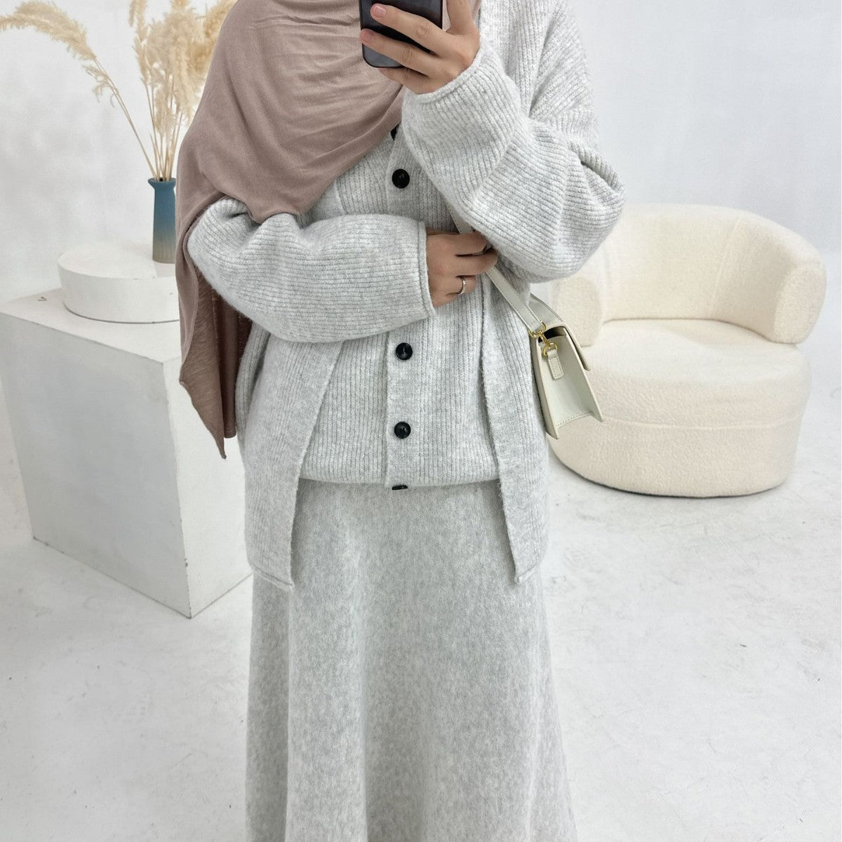 HA6596 Autumn and winter thickened knitted three-piece suit (excluding headscarf) vest + cardigan + skirt
