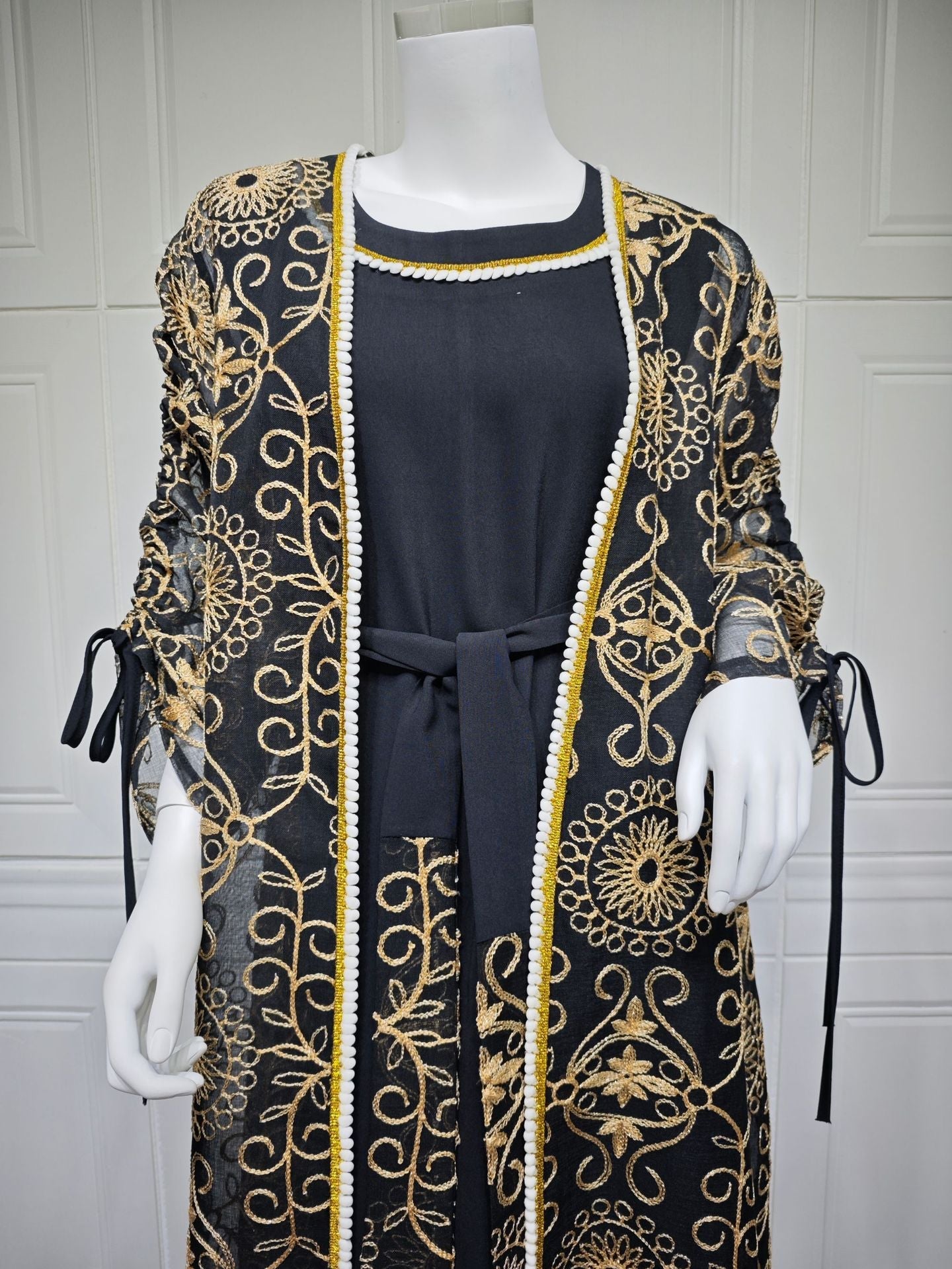 HA6653 Embroidered Robe Two-piece Set, Elegant and Lightweight Design.