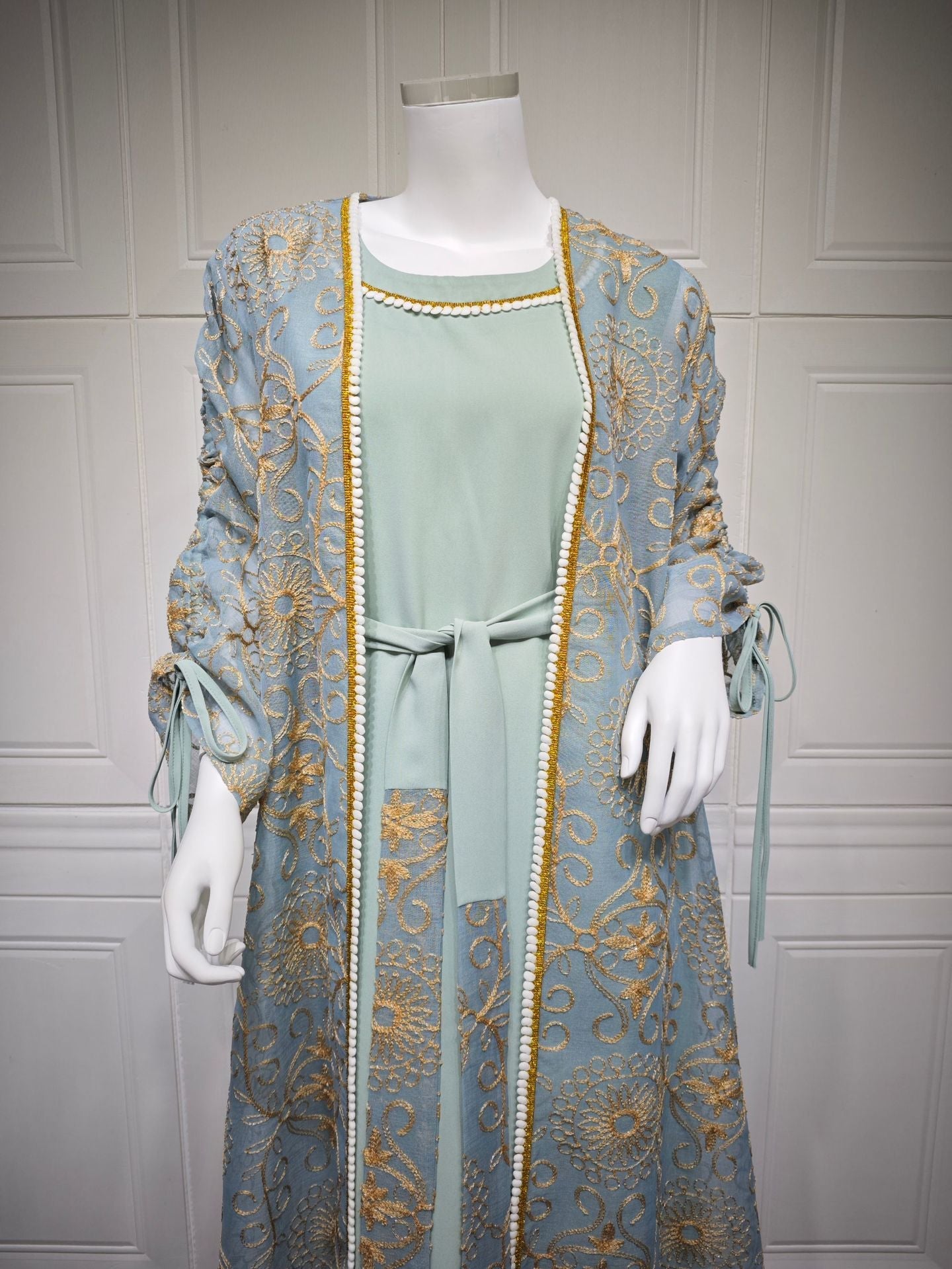 HA6653 Embroidered Robe Two-piece Set, Elegant and Lightweight Design.