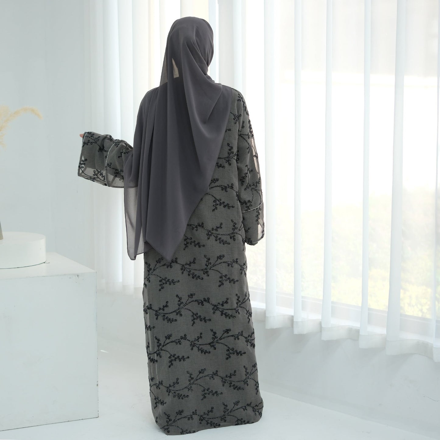 HA6623 Full-body embroidered long cardigan (optional inner layer)