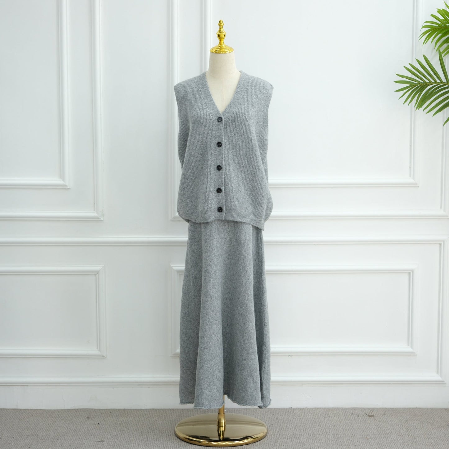 HA6596 Autumn and winter thickened knitted three-piece suit (excluding headscarf) vest + cardigan + skirt