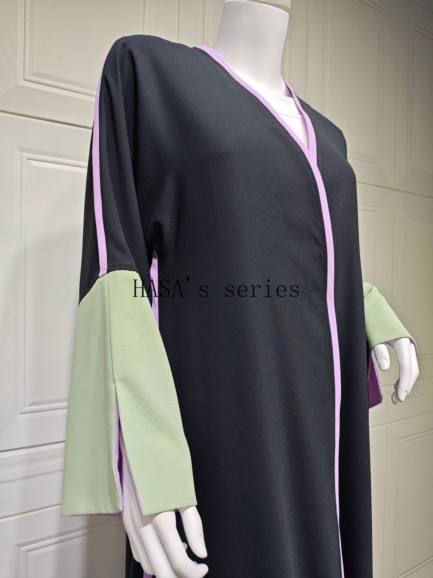 HS5089 Color-blocked Patchwork Long-sleeved Dress, A Stylish and Elegant Long Design.