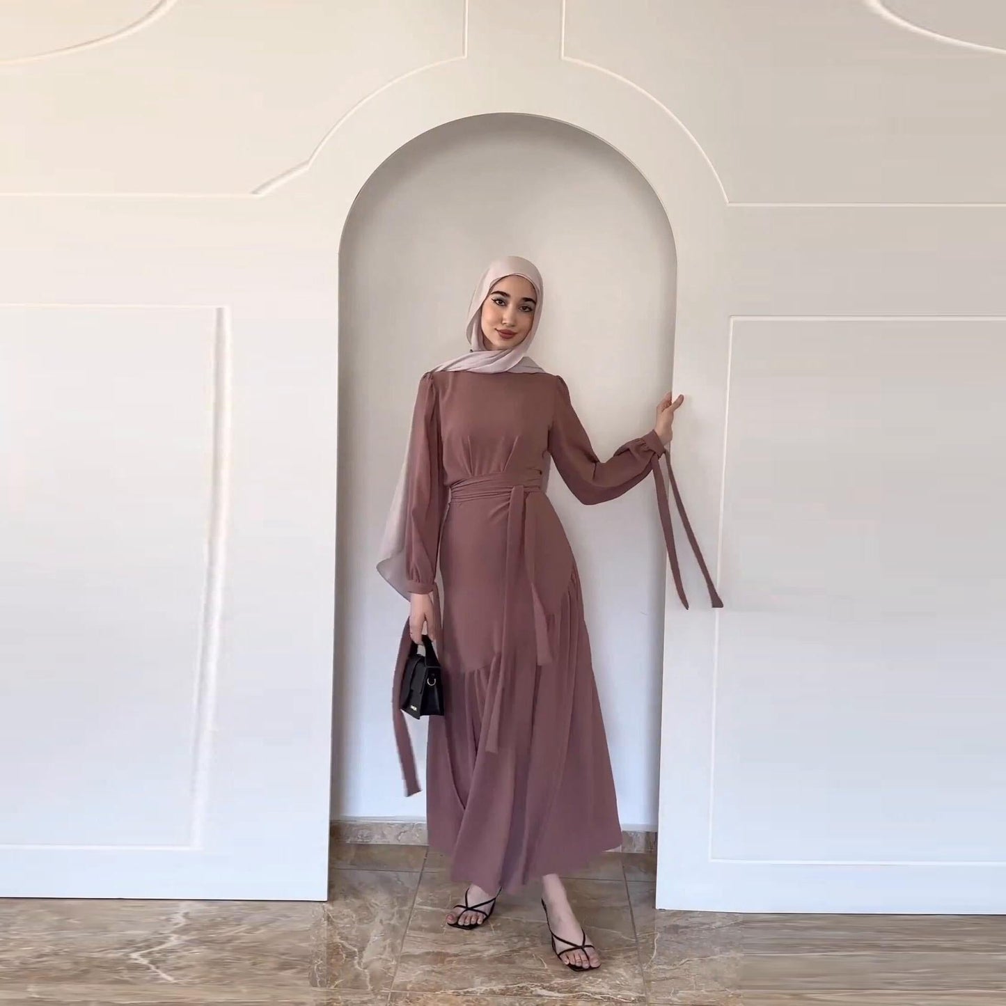 HAYA HAYA0823 2pcs Set Long Sleeved with Lace Up Half Length Dress