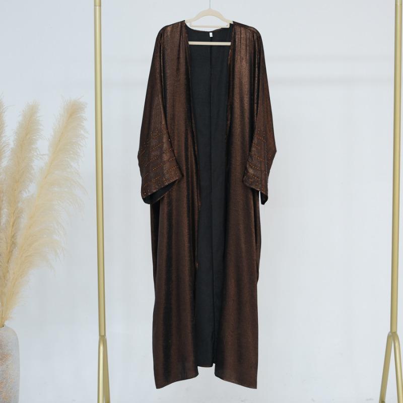 HS4844 A loose, long, robe-style dress made of velvet material, an elegant and sophisticated design with a refined texture.