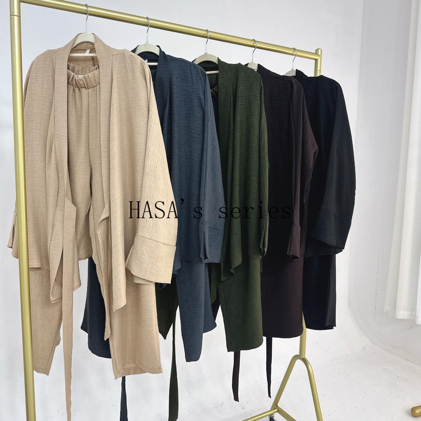 HS4830 A Simple, Tie-front Top Paired with Wide-leg Pants – A Comfortable Two-piece Set Suitable for Everyday Wear.