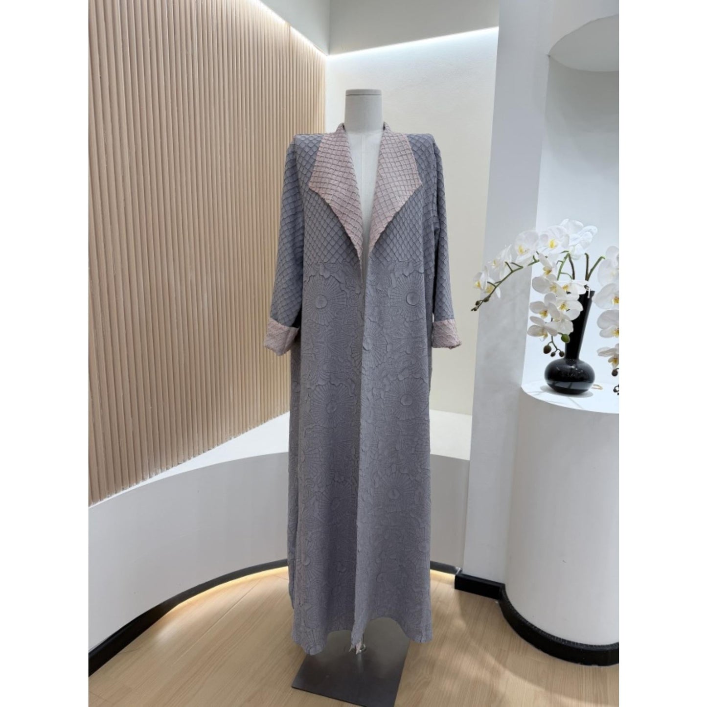 HS6702 Midnight Elegance Navy Abaya with Contrast Collar