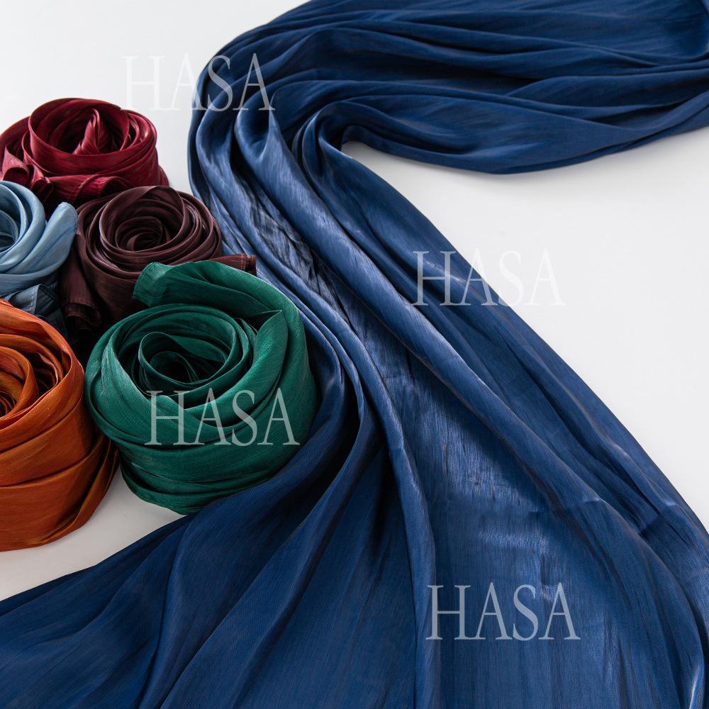 HA6479 A Simple Silk Scarf with A Mellow Color and A Light and Drapey Design