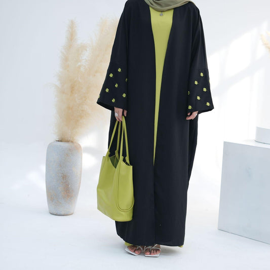 HAYA HAYA1001 Four-leaf Clover Embroidered Elegant Cardigan