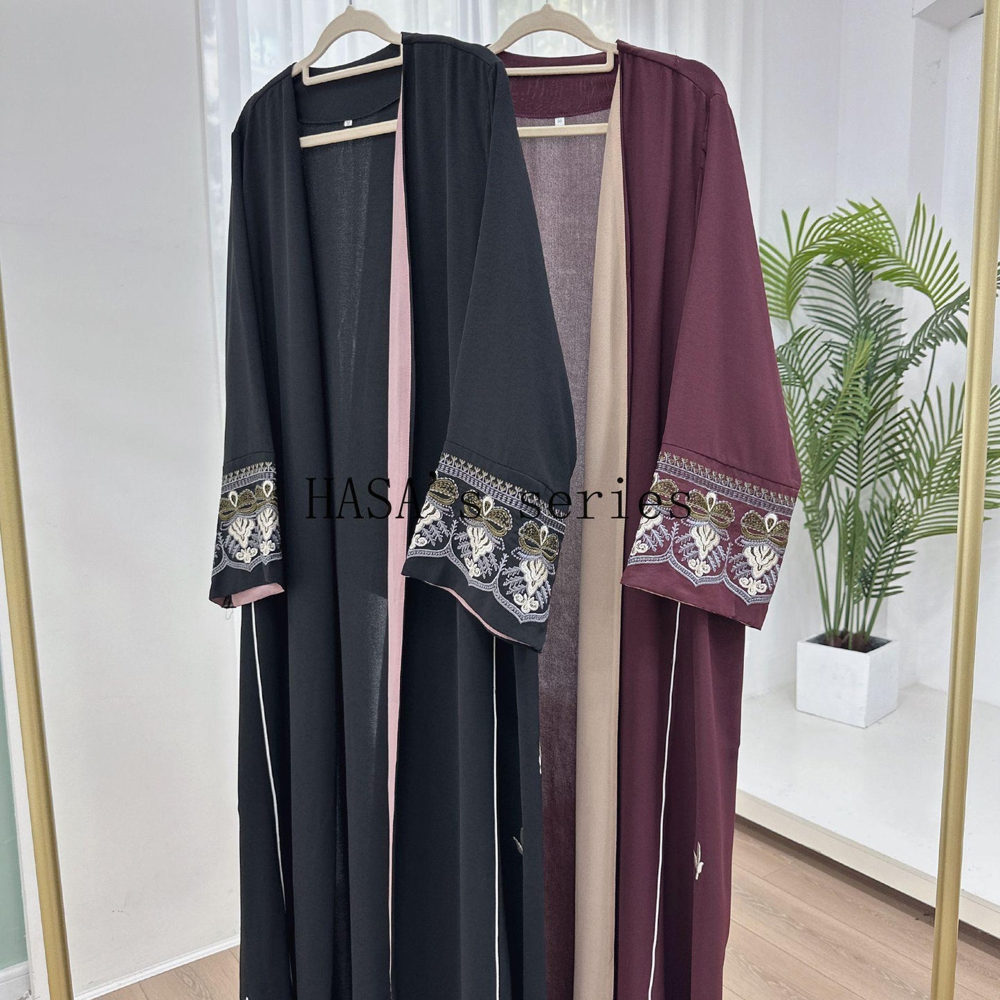 HS4849 Exquisite Embroidered Open-front Long Robe