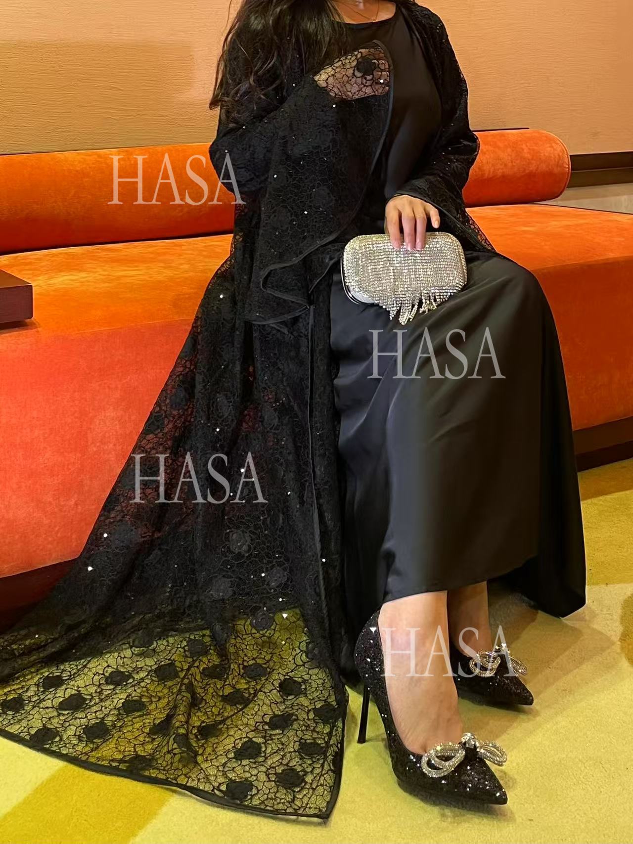 HA6488 Two-piece long dress with flared sleeves and lace sequined cape