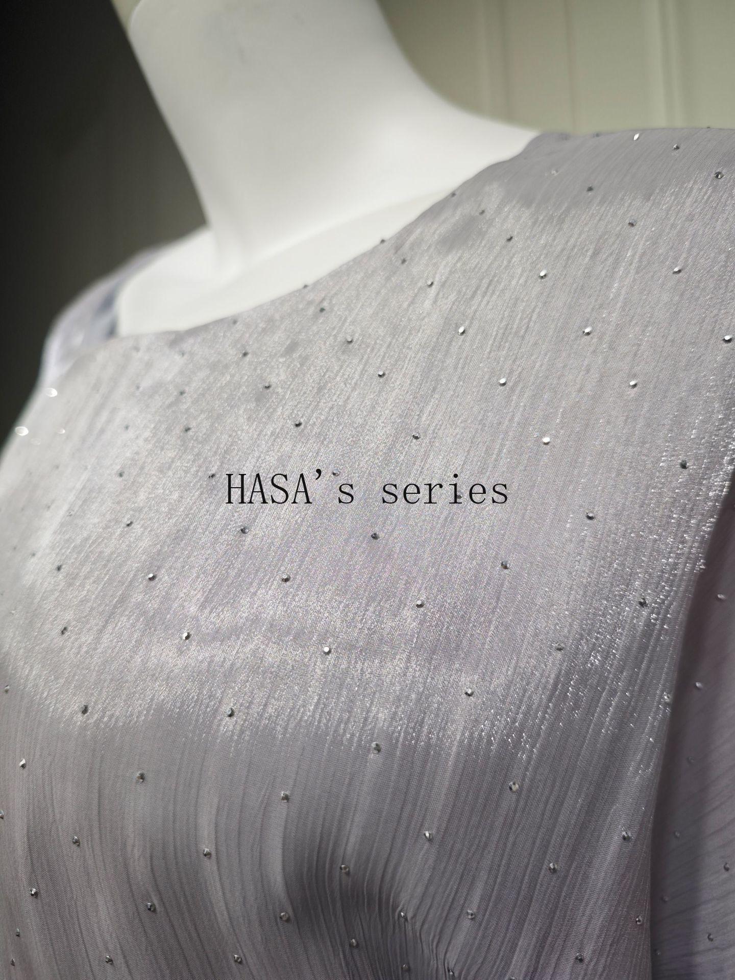HS5105 Simple and Soft Long-sleeved Pullover Dress with A Waist-length Design, in A Solid Color for Everyday Wear.
