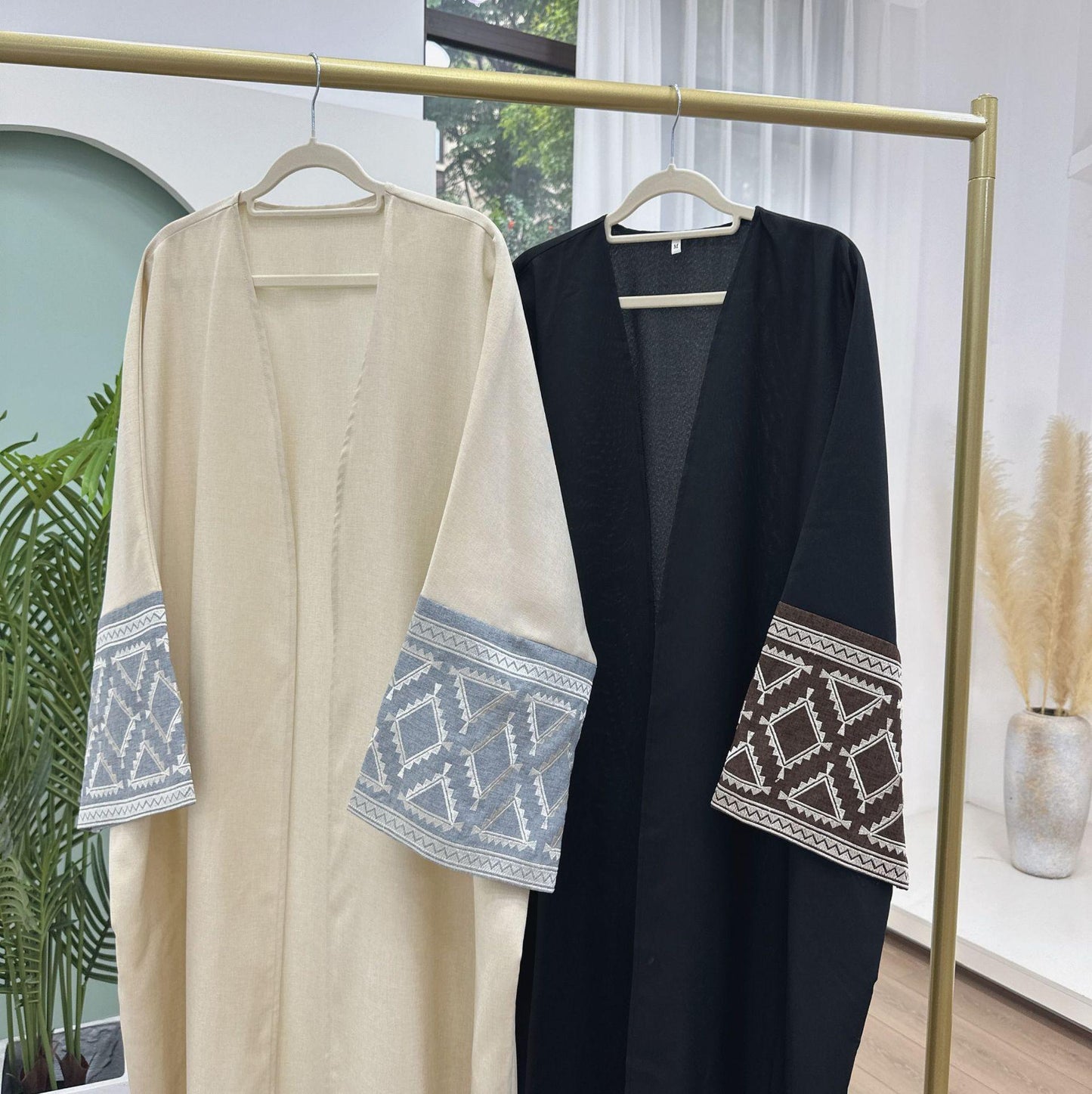 HS1444 Chic Embroidered Cardigan Robe: Elevate Your Style with Fashionable Elegance Party Abaya