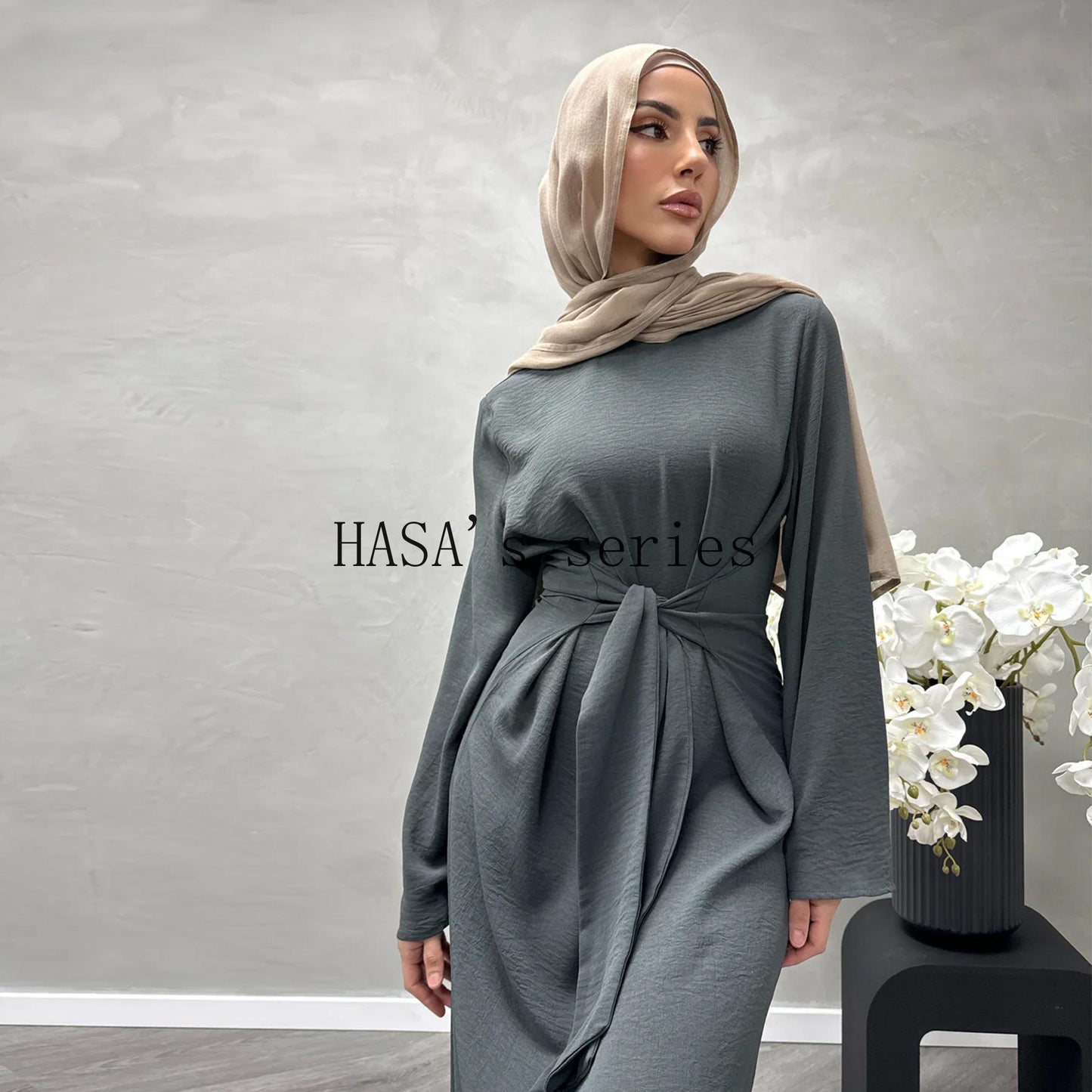 HS4828 An Elegant Dress with A Soft, Tie-up Design and A Naturally Flowing, Long Silhouette.
