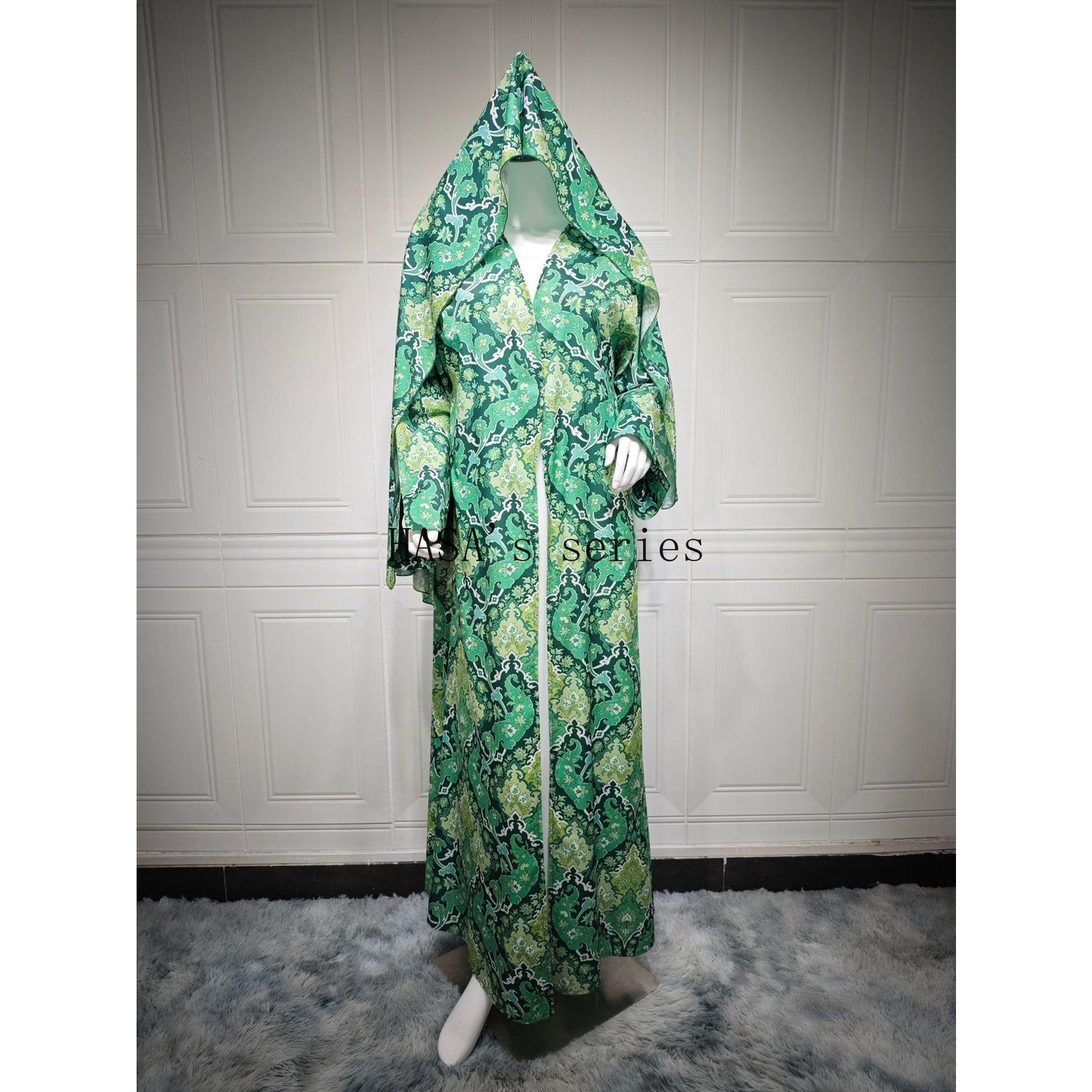 HS5088 A Stylish Two-piece Set Featuring A Snake Print Pattern, with A Loose, Shawl-style Outer Layer and A Matching Headscarf Design.